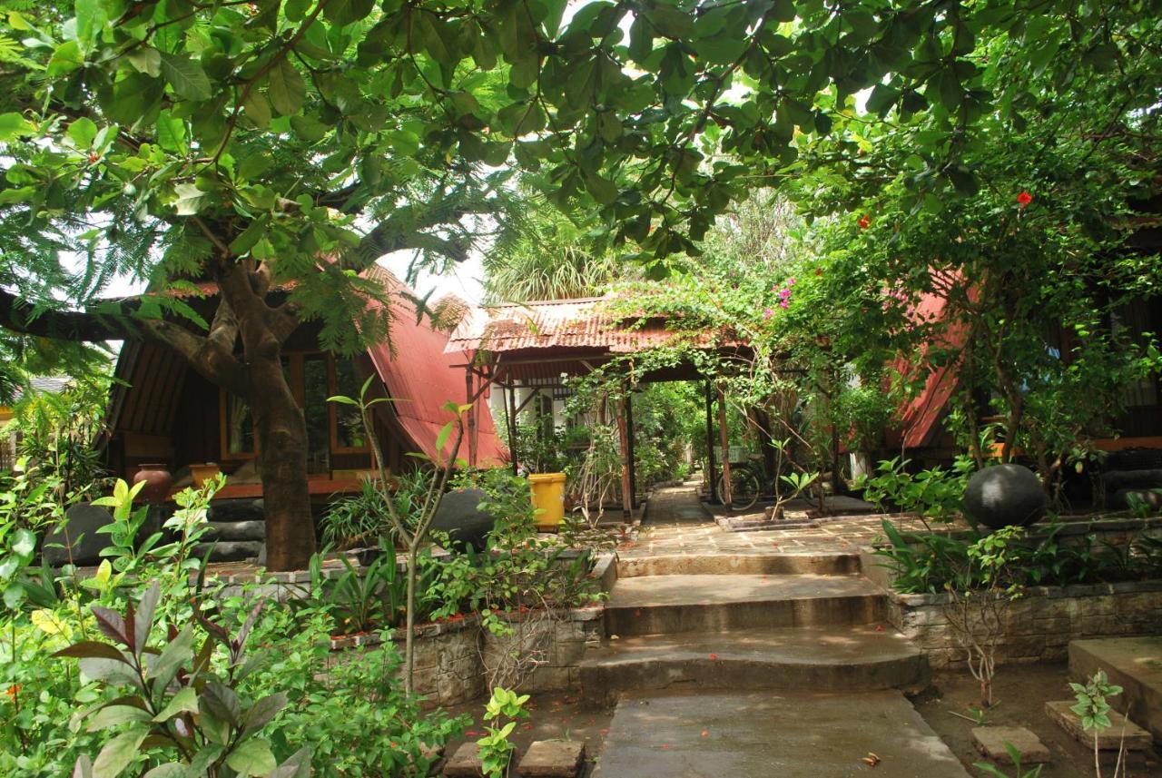 Gili Smile Bungalow Gili Trawangan Zewnętrze zdjęcie